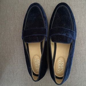 Women’s Franco Sarto size 7.5 navy velvet loafers NWOT